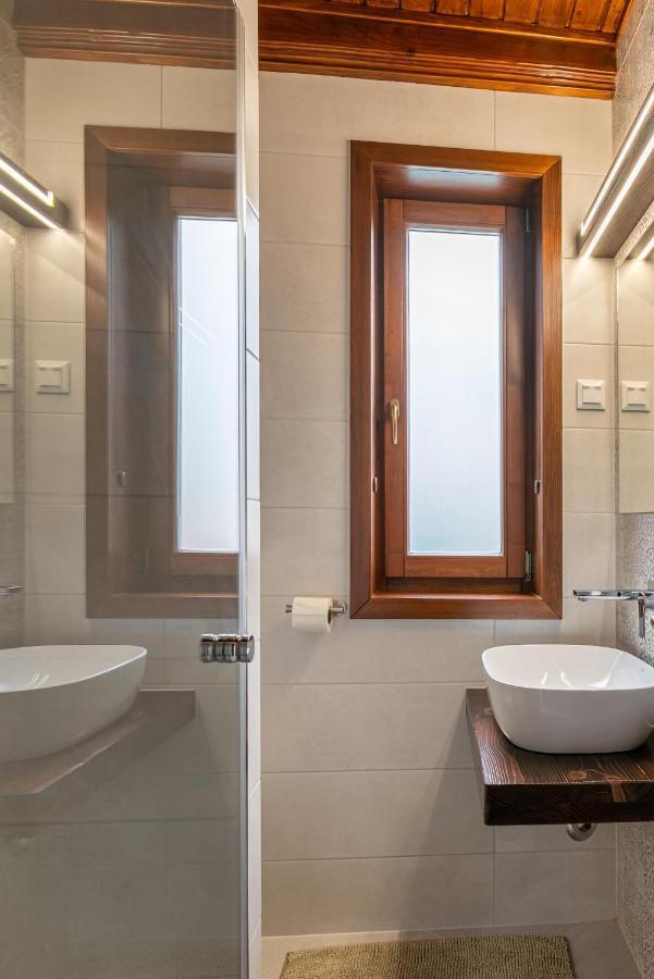 Posteleki Vendeghaz-Nyugalom Szigetei Villa Gyula Dış mekan fotoğraf