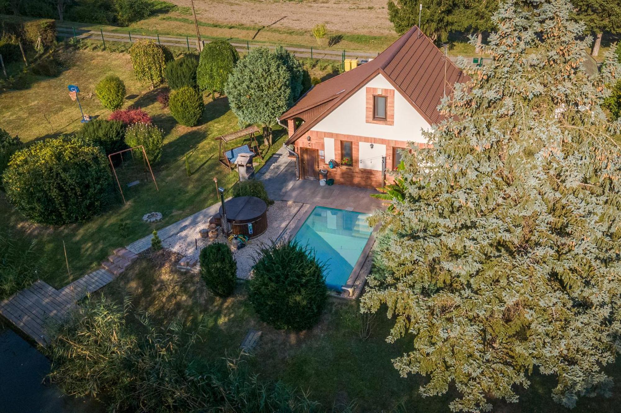 Posteleki Vendeghaz-Nyugalom Szigetei Villa Gyula Dış mekan fotoğraf